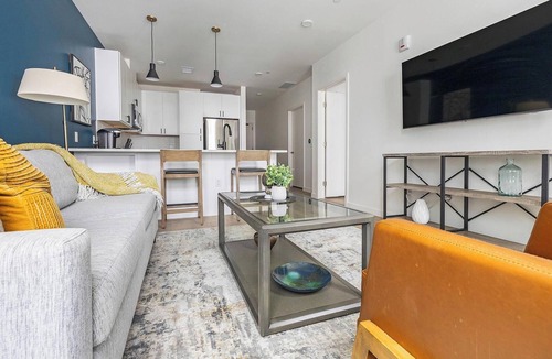Civic Center Apartment | Landing | Amazing 1BD, Rooftop Lounge, Gym