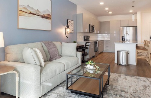 Northgate Apartment | Landing | Beautiful 1BD, Pool, Gym