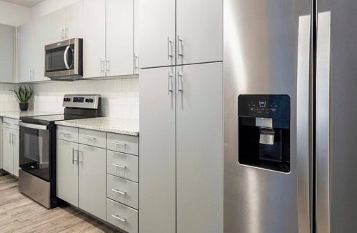Northgate Apartment | Landing | Beautiful 2BD, Gym, Pool