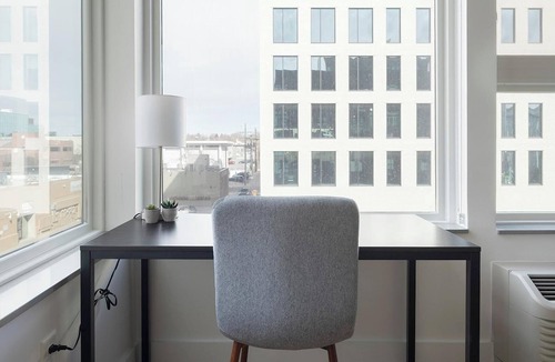 Cherry Creek Apartment | Landing | Beautiful Studio, Clubhouse
