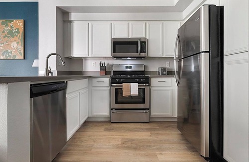 Rhodes Ranch Apartment | Landing | Beautiful 1BD, Gym, Clubhouse