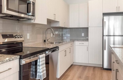 Firestone Apartment | Landing | Chic 1BD, Clubhouse, Gym
