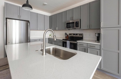 Broomfield Apartment | Landing | Chic 1BD, Yoga Studio, Clubhouse