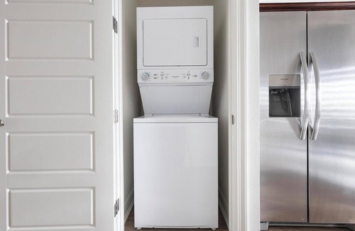 Johnstown Apartment | Landing | Modern 1BD, Gym, Clubhouse