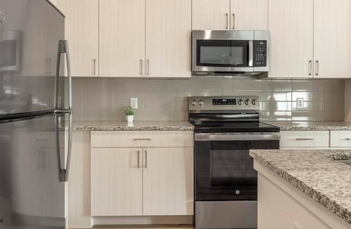 Firestone Apartment | Landing | Modern 2BD, Clubhouse, Gym