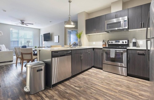 Washington Park West Apartment | Landing | Modern 2BD, Clubhouse, Gym
