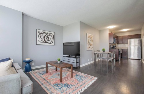 Fort Wayne Apartment | Landing | Modern Studio, Pool, Game Room