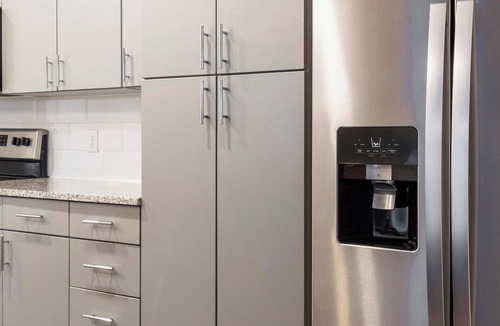 Northgate Apartment | Landing | Modern 2BD, Gym, Pool