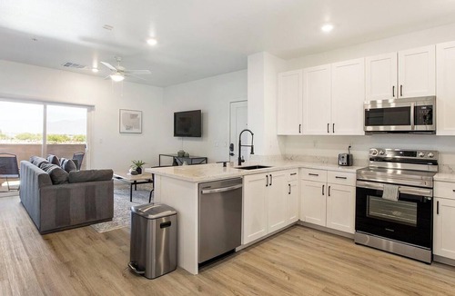 Las Vegas Apartment | Landing | Stunning 1BD, Gym, Clubhouse