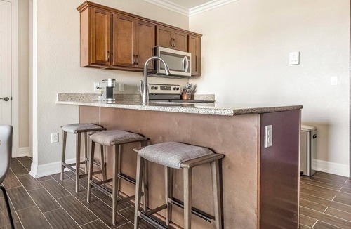 Loveland Apartment | Landing | Stunning 2BD, Clubhouse, Gym
