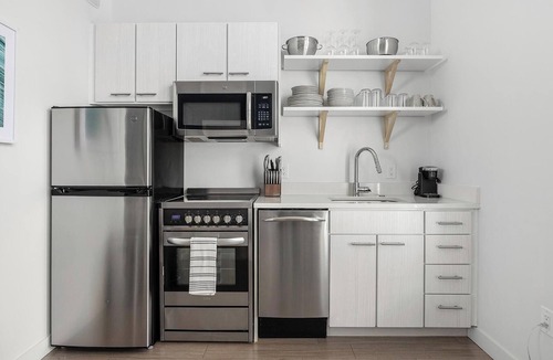 River North Art District Apartment | Landing | Stunning Studio, Gym, Clubhouse