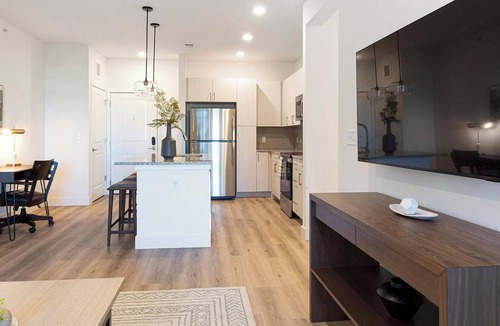 Firestone Apartment | Landing | Stylish 2BD, Clubhouse, Gym