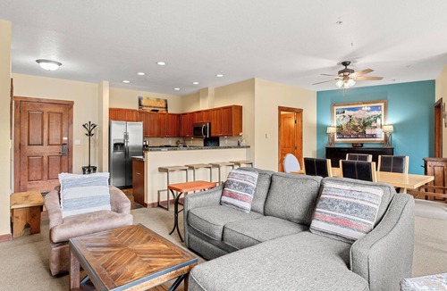 Peak 9 Condo | Large 2 Bdrm on Main St/Peak 9 Base; Hot Tubs/Pool
