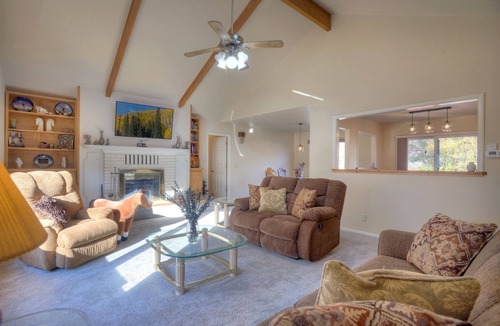 Durango House | Large home with amazing views - 10 Minutes to Durango - Pool & Foosball Table