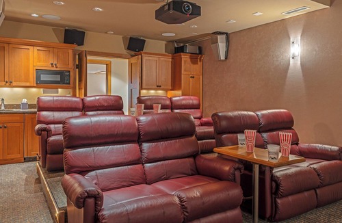 Beaver Creek House | Large Ski-in/out Retreat + Lap Pool | Founders Lodge