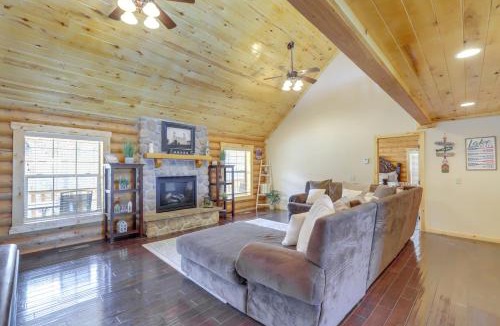 Sterling House | Large Sterling Cabin < 1 Mi to Palisade State Park