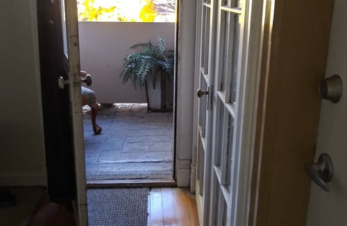 Northside Apartment | Large, Sunny, upper floor Studio.