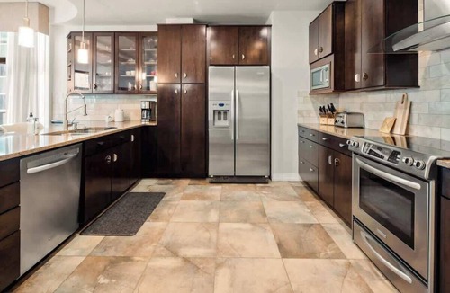 LoDo Condo | Larimer Square Luxury - Office - Downtown Hub