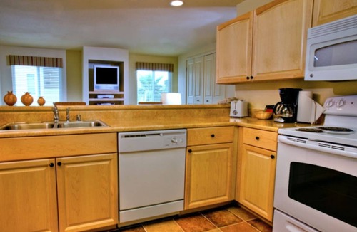 Las Vegas Resort | Las Vegas | Group Vegas Retreat | Pool + Strip | 2BR
