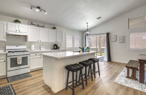 Spring Valley House | Las Vegas Home w/ Covered Patio ~ 5 Mi to Strip!