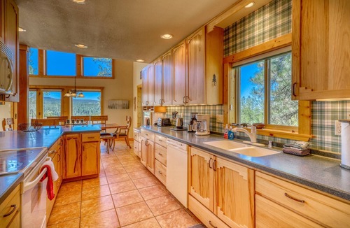 San Juan River Village House | Last-Minute Summer Escape! Book an August Stay by 7/31 for 15% Off