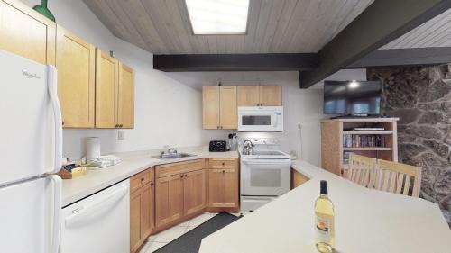 Snowmass Village House | Laurelwood Condominiums 414