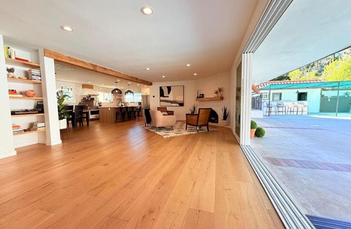 Meiners Oaks House | Lavender House and Guest House
