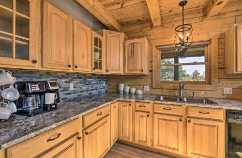 Pagosa Springs House | ‘Lazy Beaver Lodge’ Pagosa Cabin w/Deck, Fire Pit
