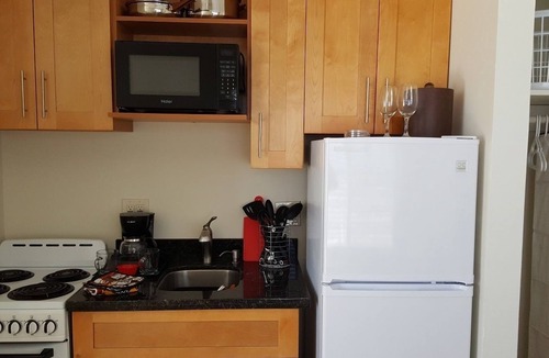 Pompano Beach Hotel | Le Cabanon Motel