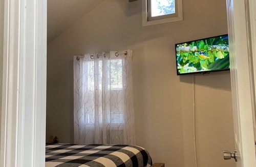 Twin Peaks Cottage | Le Petite Cottage