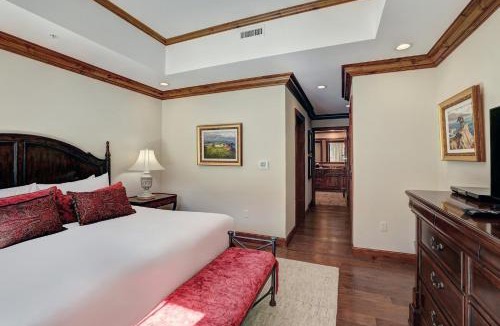 Vail Resort | Legendary Lodging at the Ritz Carlton Residences Vail, A Vail Resorts Property