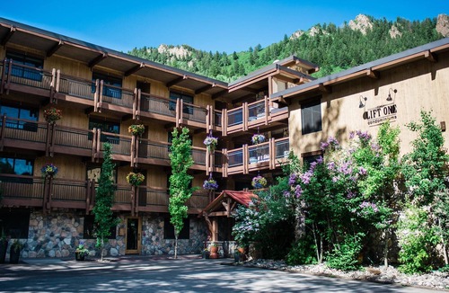 Aspen Condo | Lift One - Rustic second floor one bedroom with balcony
