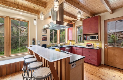 Telluride House | Like You're Local | Spacious Sunnyside Home for long stays, walk everywhere