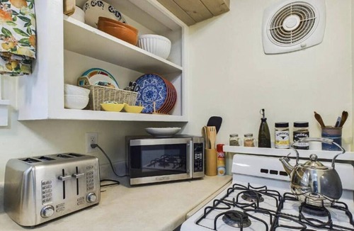 Arcata House | Limoncello House Arcata-Stylish and Central