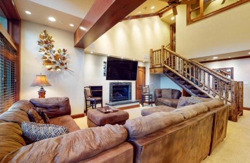 Vail Apartment | Lion Square Lodge East 307
