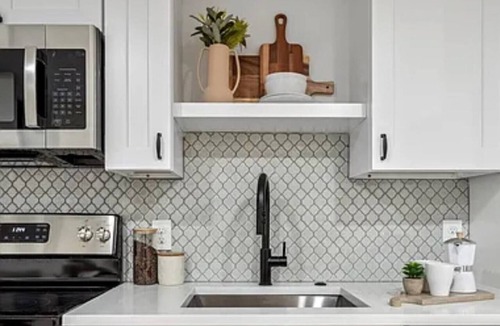 City Park West Apartment | Lioness Downtown Den