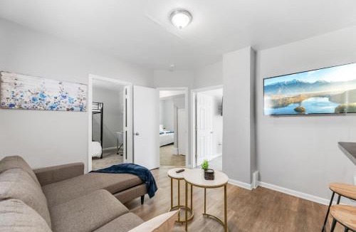 Little Italy Apartment | Little Italy Family Suite 4 TVs Bunk Beds