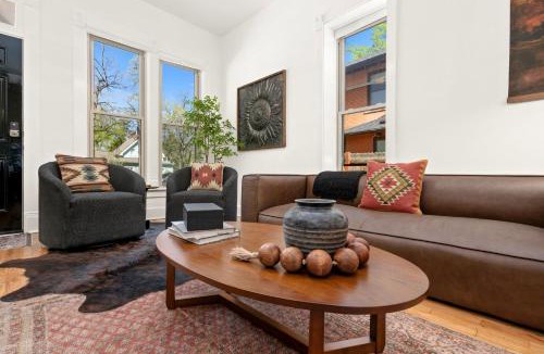 University North House | Little Luxe Retreat Walk to CSU, Private Hot Tub