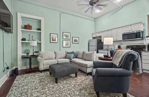 Newark Apartment | Local Discounts-Charming View of Downtown Newark