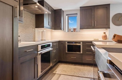 Vail Condo | Lodge Tower 677 at the base of Vail Mountain