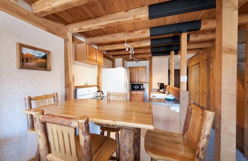 Purgatory Cabin | Log Cabin in the Lodge | AC, Pool, Hot Tub, Golf & Ski
