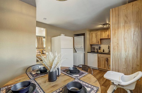 Cimarron Hills Apartment | Lone Star Lookout - Cozy 2-BR w/Mountain Views, King Bed & Pet-Friendly Yard