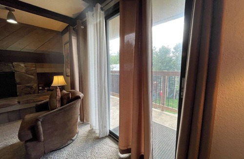 Historic District Condo | LongBranch 209, 30 days or more!