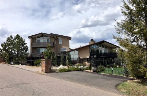 Golden Ski Chalet | Lookout Mountain Lodge & Chalet with Views! (30 Day Min)