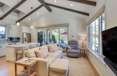 Monte Sereno Cottage | Los Gatos Guest Cottage: 2 Mi to Netflix HQ!