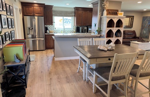 Thousand Oaks House | Lotus Moon Spa House - enjoy a peaceful stay in Thousand Oaks with spa and sauna
