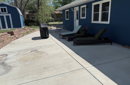 Skyway House | Lovely 3-bedroom house in Colorado Springs. Close to MANY attractions!