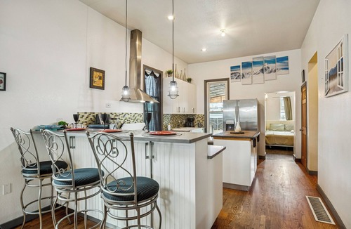 Lincoln Park House | Lovely 4-bedroom house in perfect location