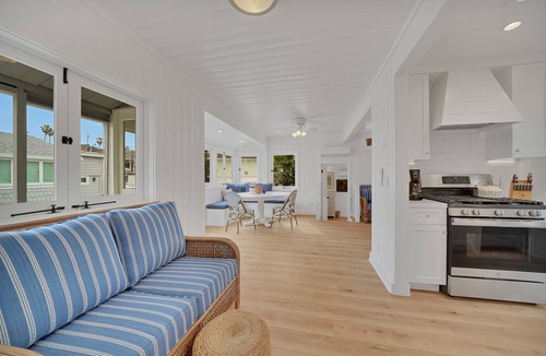 Laguna Beach Cottage | LOVELY, DESIGNER COTTAGE - 3 MIN. WALK TO BEAUTIFUL BEACHES!