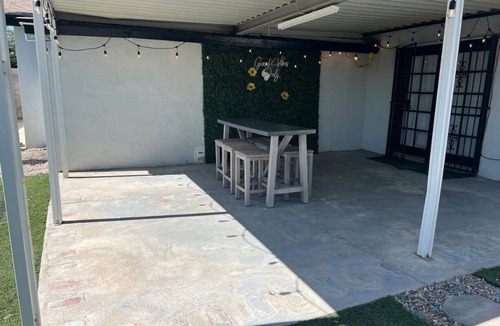 Las Vegas House | Lovely remodeled home with plenty of entertainment options min from strip